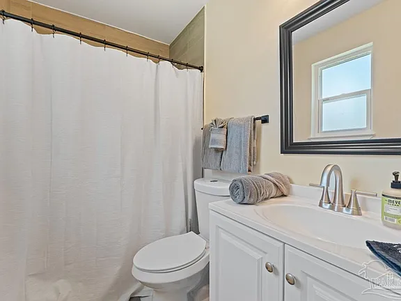 Cozy 3BR 2BA Home Near Perdido Key Beaches thumbnail 5