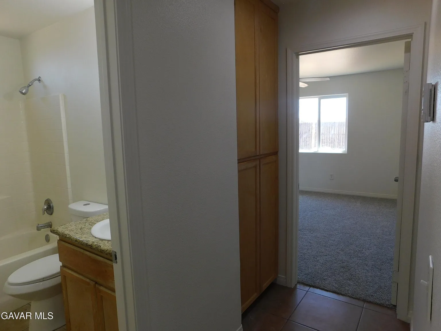 Updated 3BR 2BA Family Home with Modern Kitchen thumbnail 8