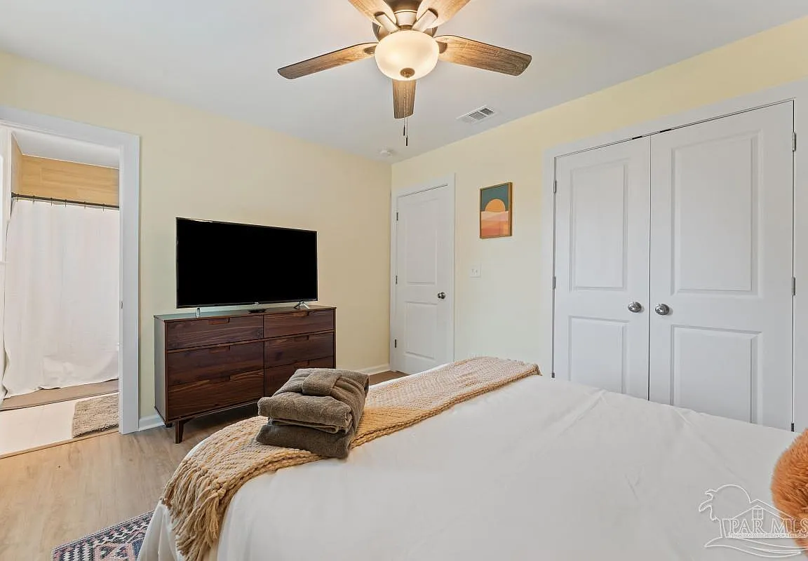 Cozy 3BR 2BA Home Near Perdido Key Beaches thumbnail 6